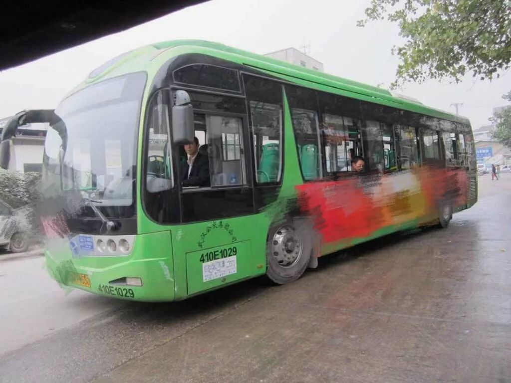 武汉公交调整提醒语引发关注，探索自然美景之旅正式启程！