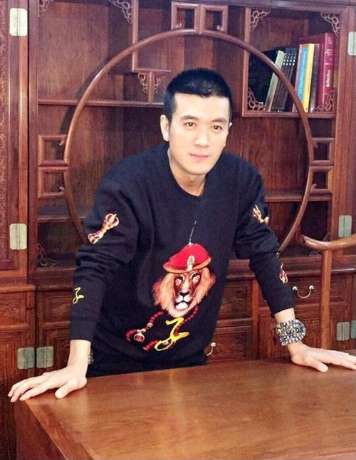 杨子透露拥有五个社交账号，数字时代的个人品牌与社交媒体策略探索