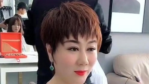 澳门一肖一码一特一中云骑士_40岁一50岁女最新发型,系统评估说明_粉丝款92.77.13