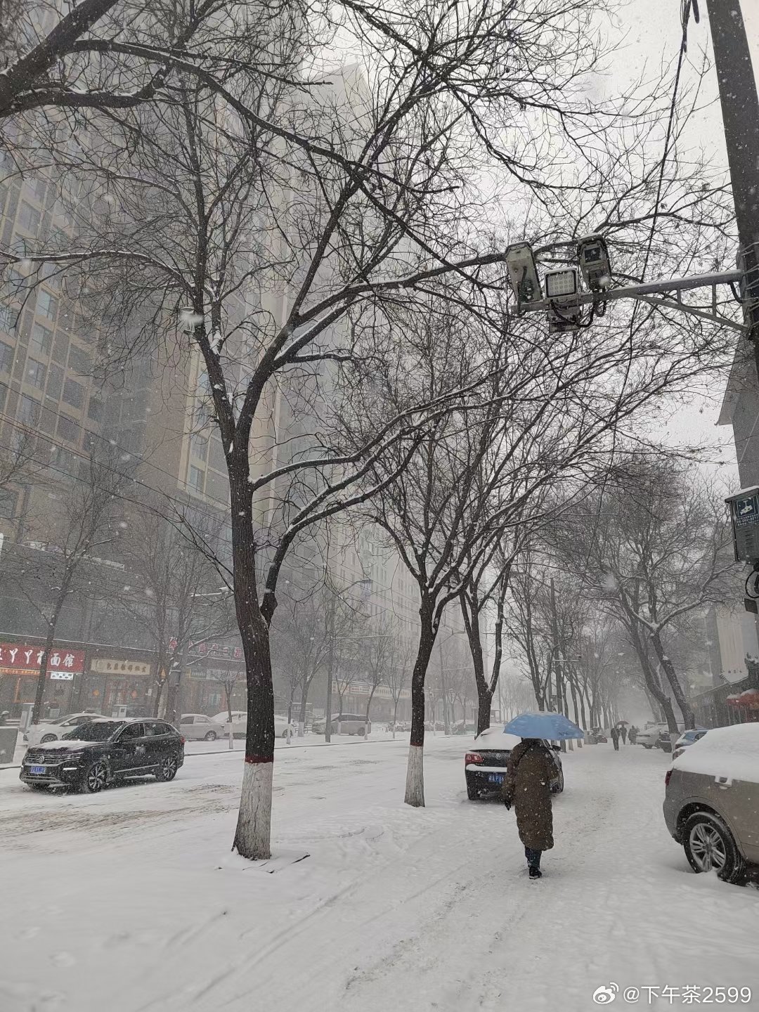 太原迎来史上最早初雪，一九五一年以来的罕见景象