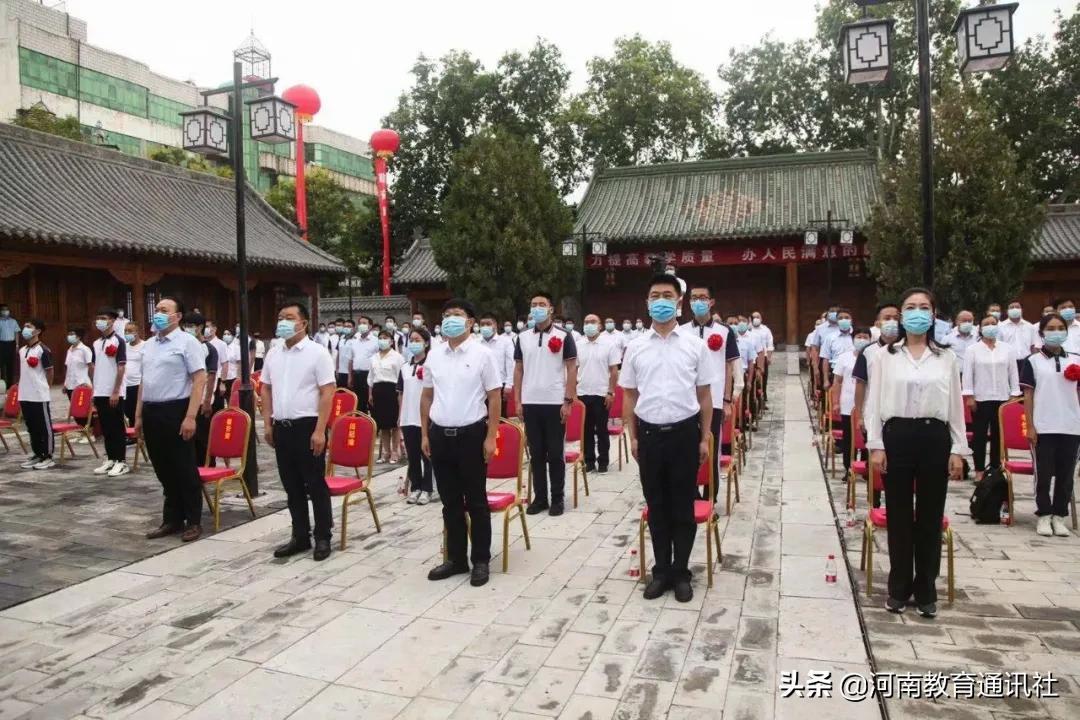 东部战区凌晨夜间演习揭秘，励志之光照亮奋进之路