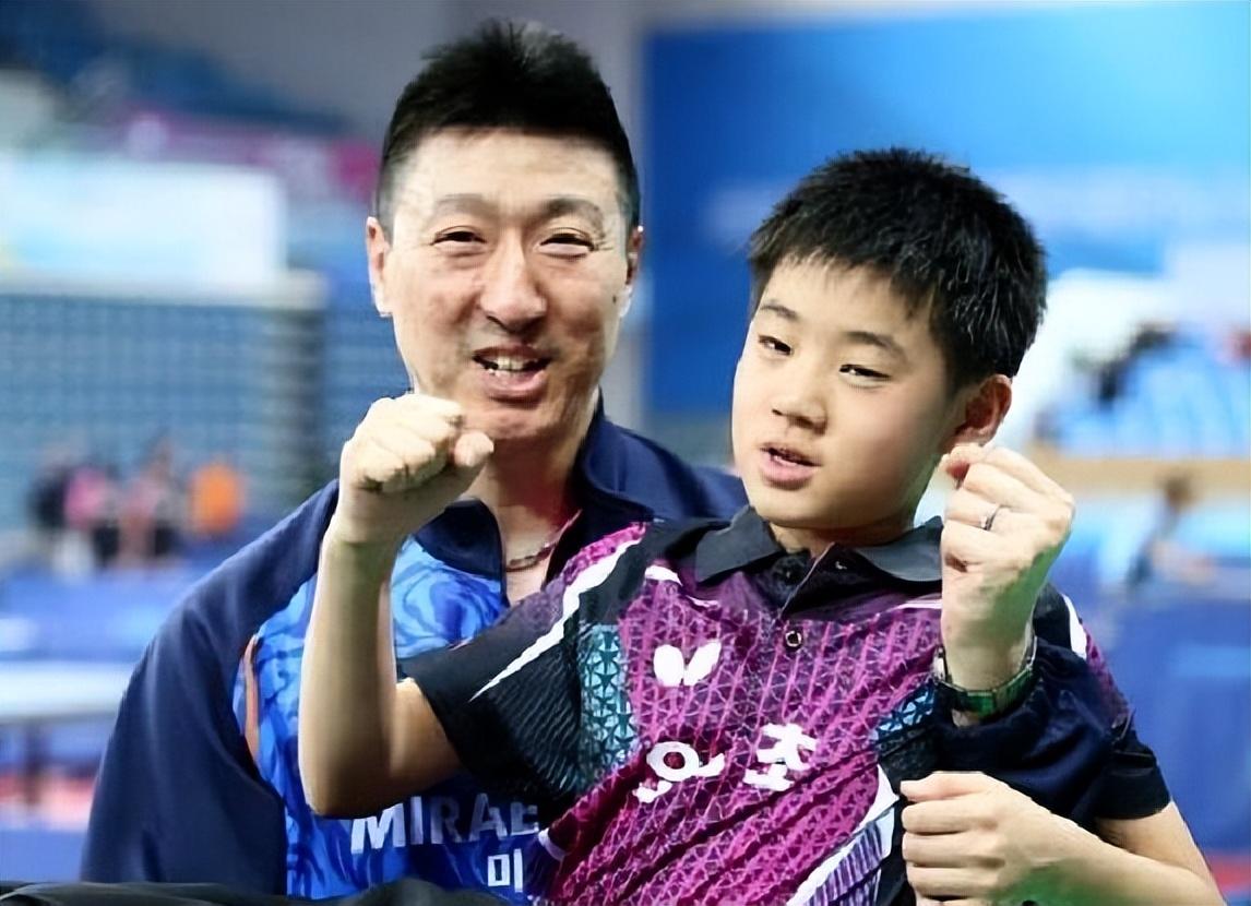 张本智和闪耀赛场，以3比1战胜吴晙诚晋级决赛对决