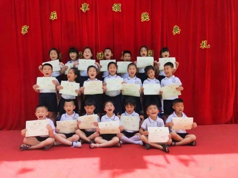 美国疫情最新动态，变化中的学习之光与胜利之歌的自信与成就感