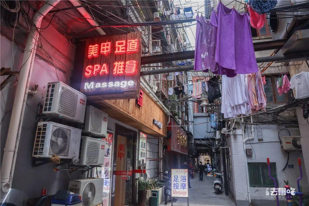 今日金价最新行情与小巷深处的黄金故事揭秘