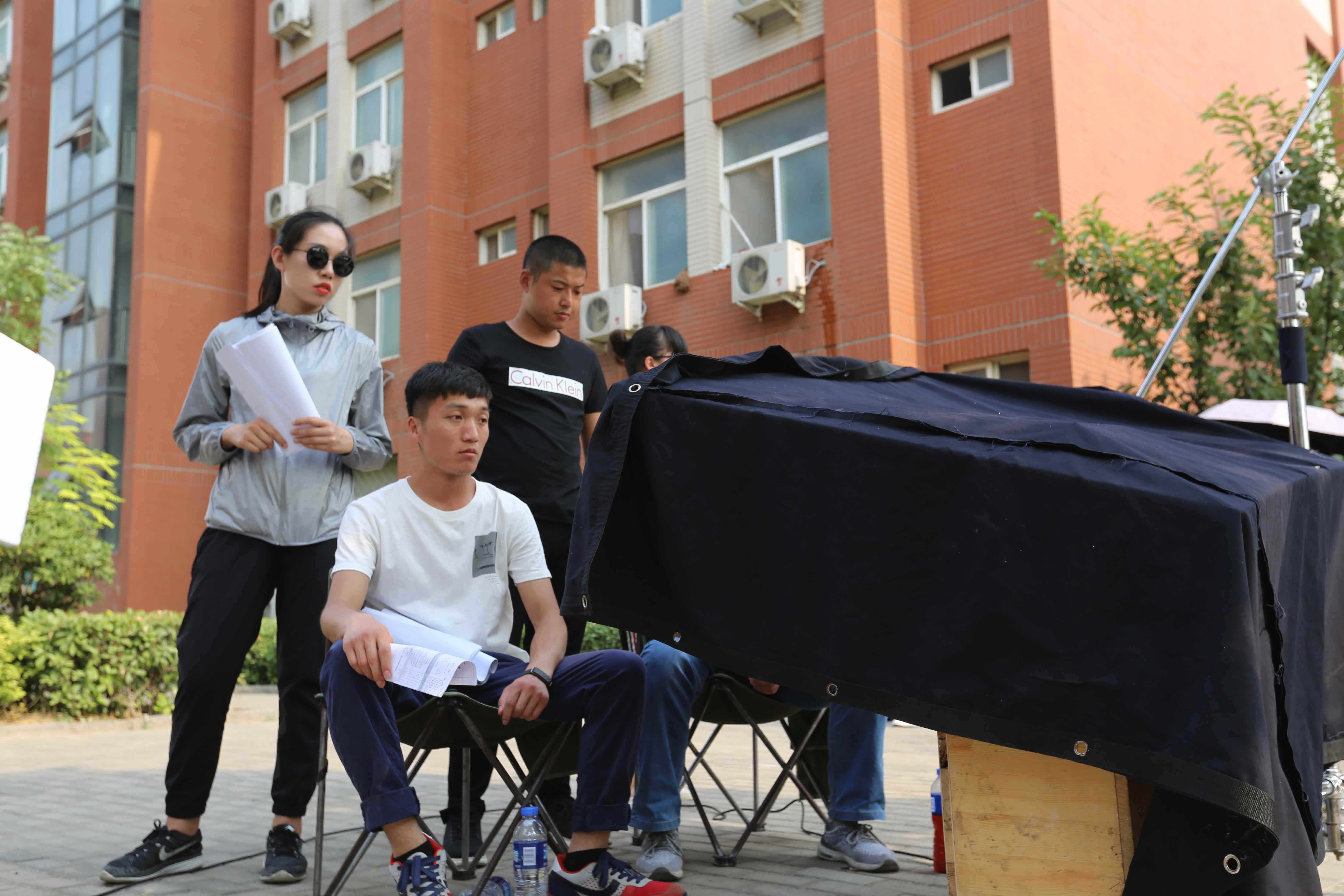 大学生电影制作，从入门到精通的指南