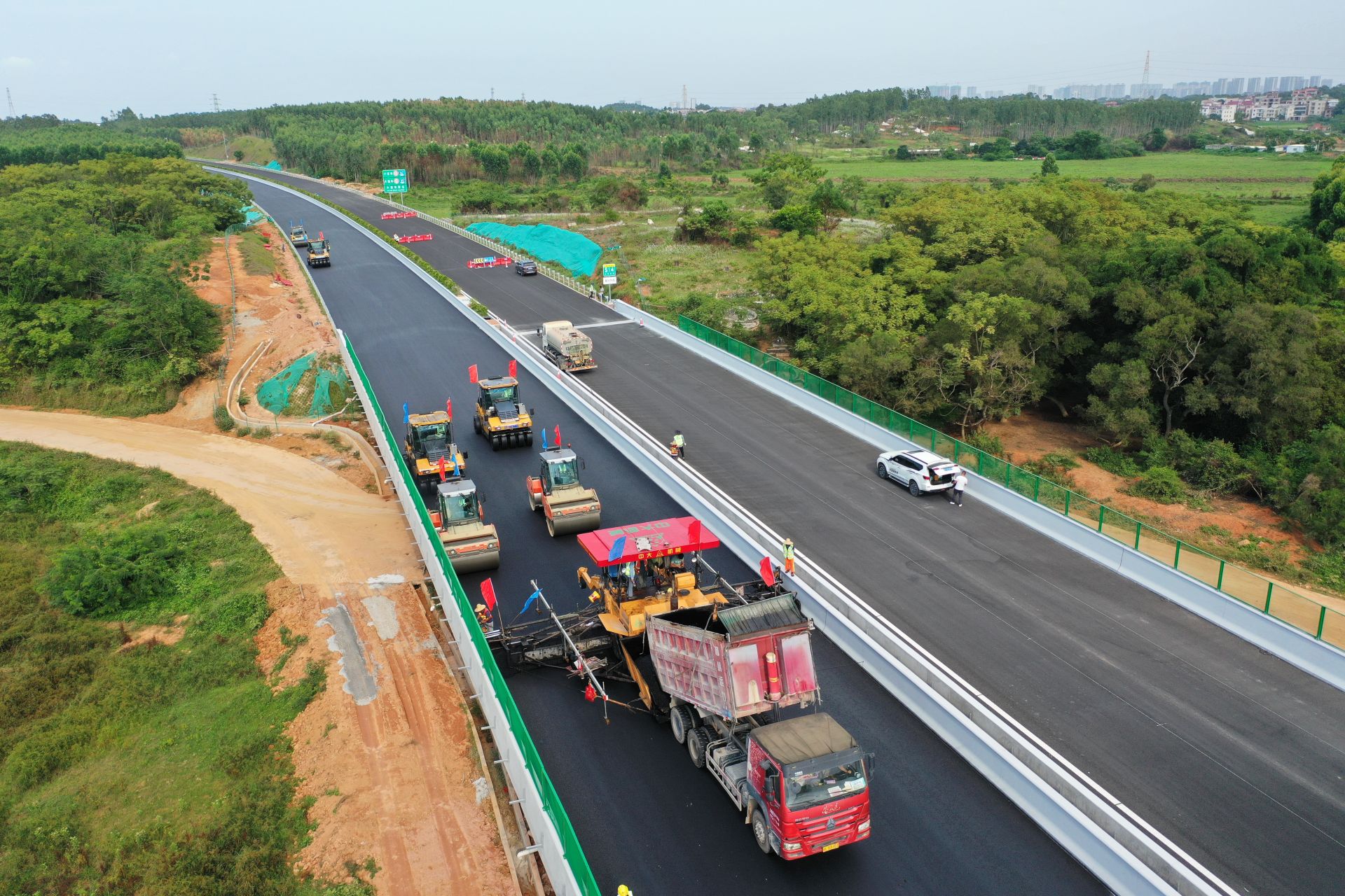 吴华高速公路最新动态，全面指南与任务步骤一览
