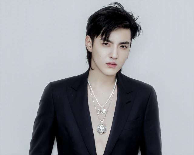 吴亦凡最新电视剧，展现变化中的自信与成就感