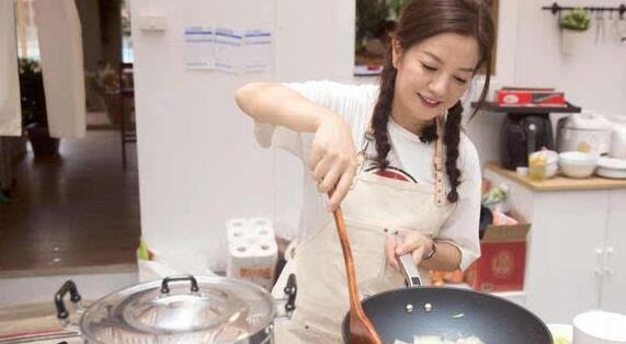 中餐厅最新一期音乐，变化、学习与自信的力量展现新篇章